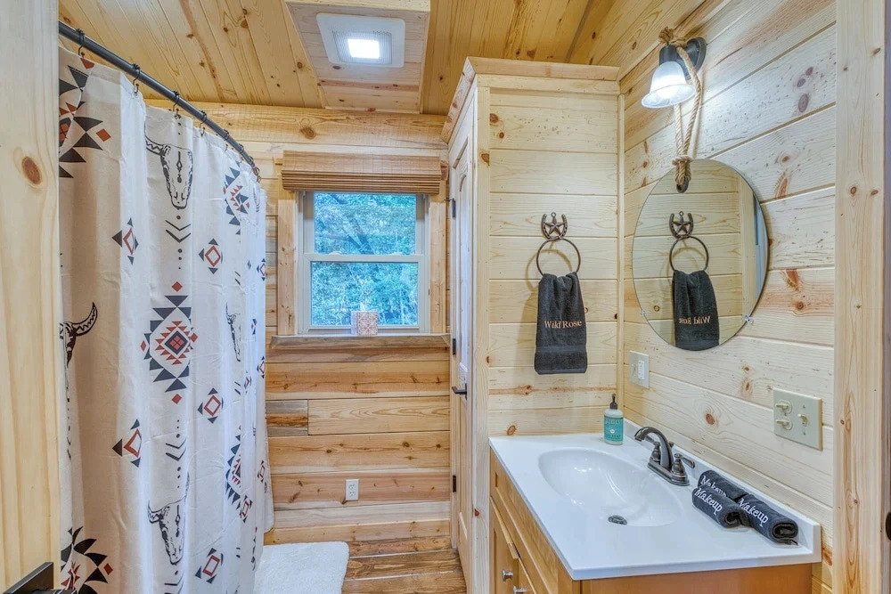 Ultimate Riverfront Retreat! Blanco Family Cabin