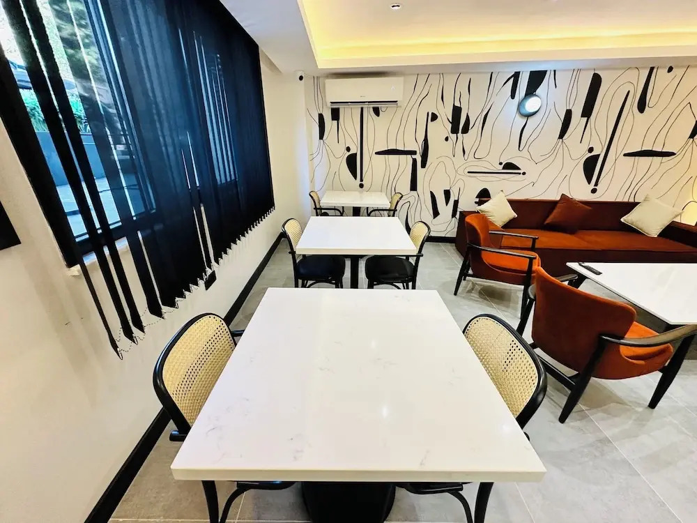 Rose Point Residence