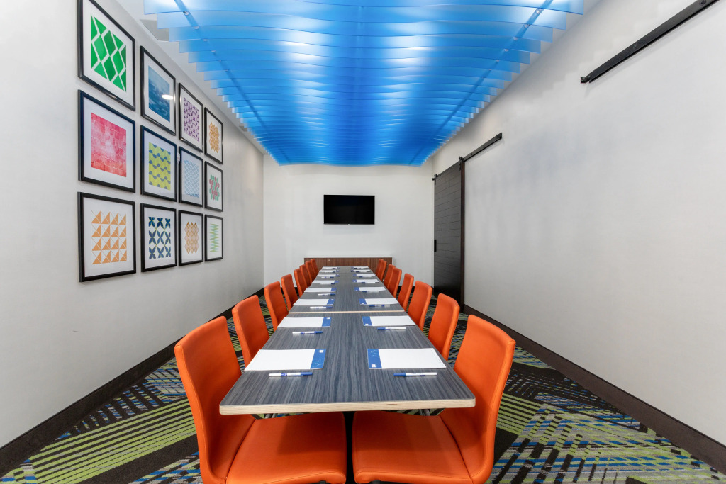 Holiday Inn Express & Suites - Miramar by IHG