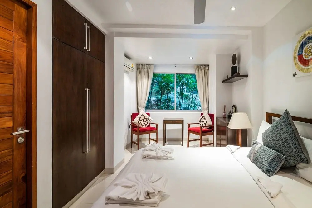 Parinda Villa in Naka Hills