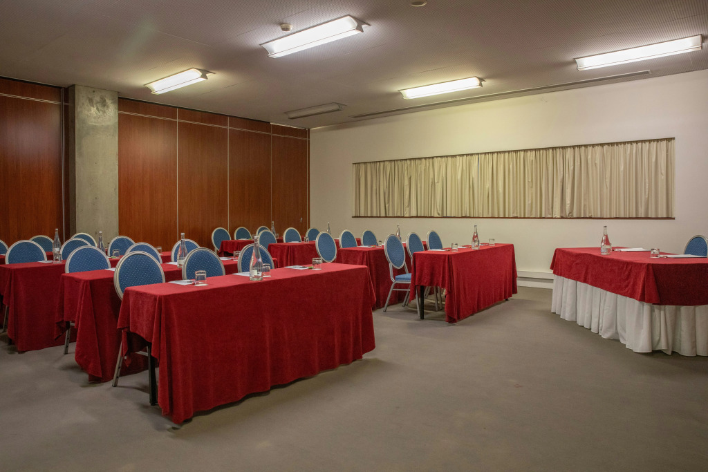 VIP Executive Arts Hotel
