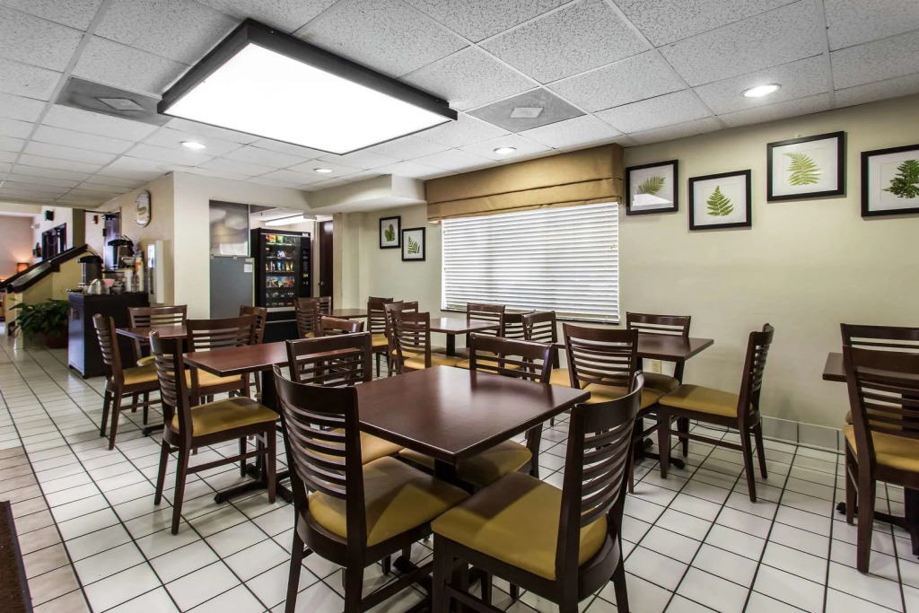 SureStay by Best Western Summerville Flowertown