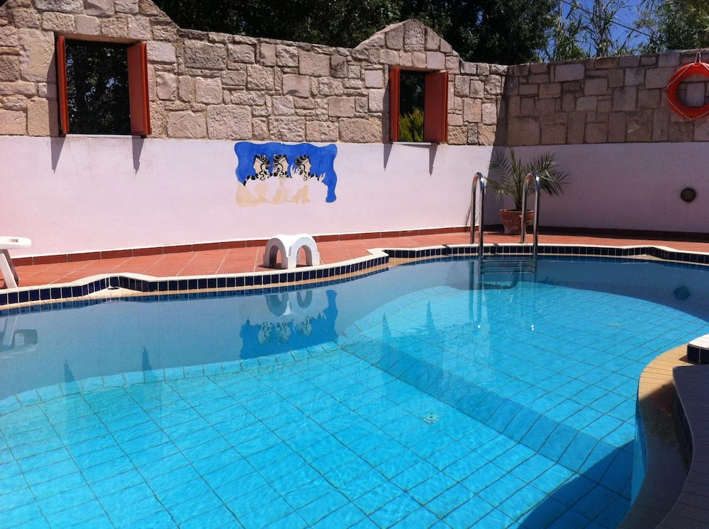 Villa Joy Mare - Seaside Escape with Private Pool