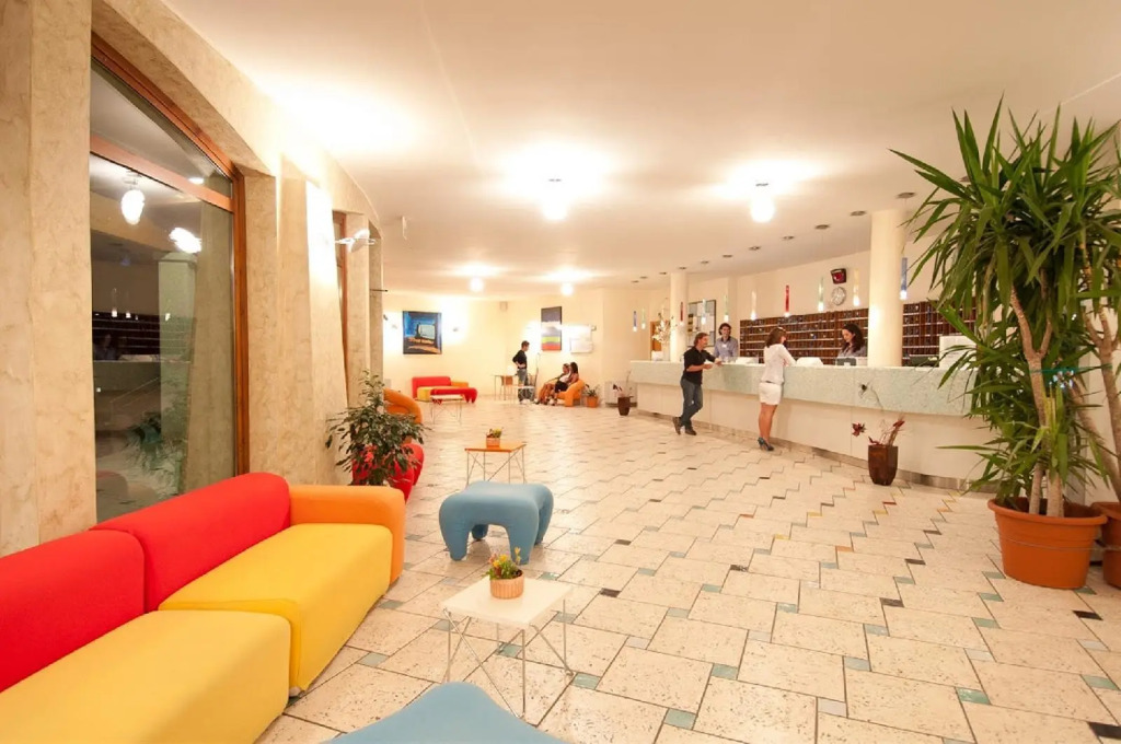 Курортный отель Calaserena Resort