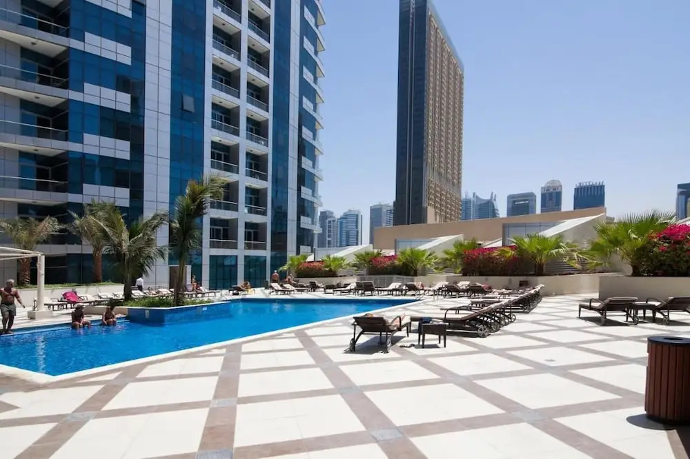 MRNE - Spacious furnished apartment