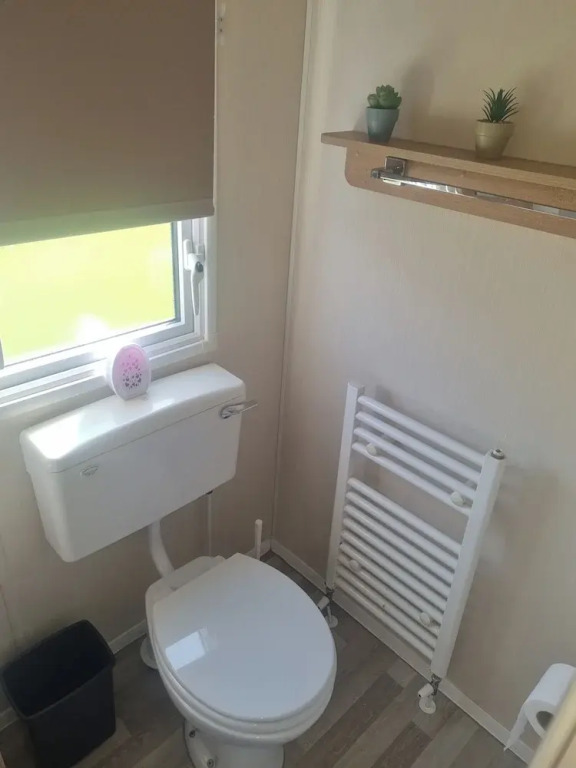 Trecco Bay Porthcawl 2-bed Caravan, Sleeps 6