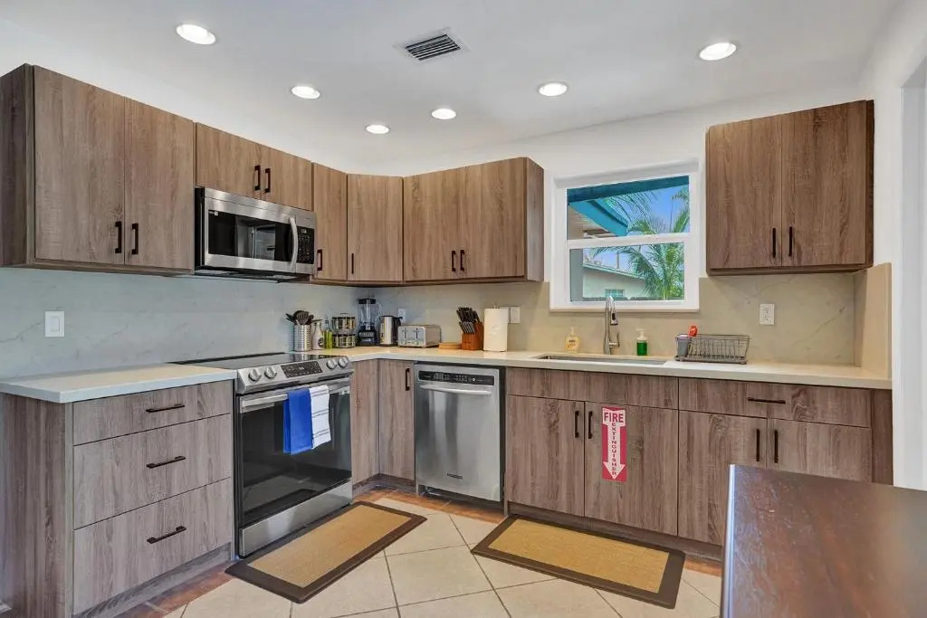 Stellar stay in wonderful 7bd villa Pool-Playground