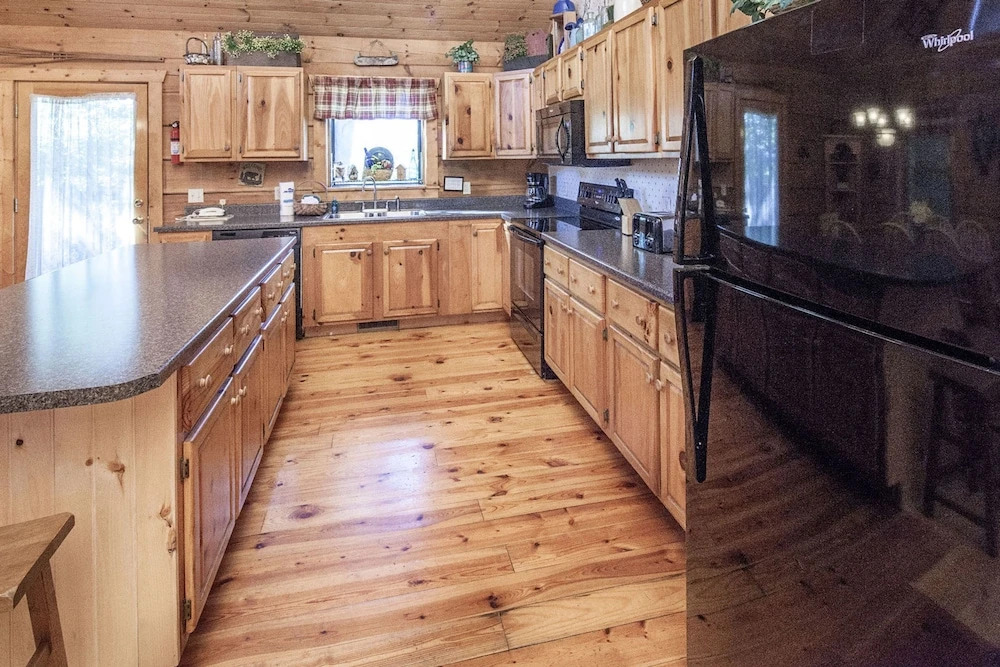 Best of Both Worlds by Eagles Ridge Resort