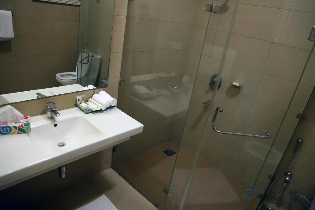 Butterfly Guest House Phase 7 Bahria Town