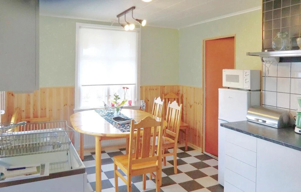 2 Bedroom Cozy Home In Mörbylånga
