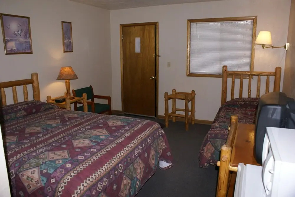 The Lodge at Summer Lake