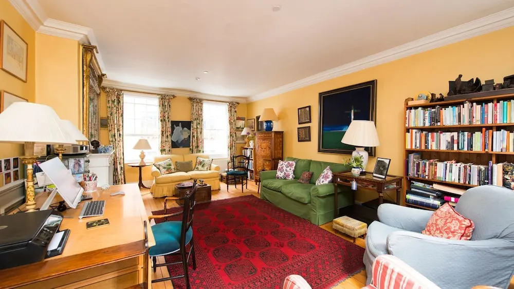 Comfortable 7BR Family Home near Buckingham Palace