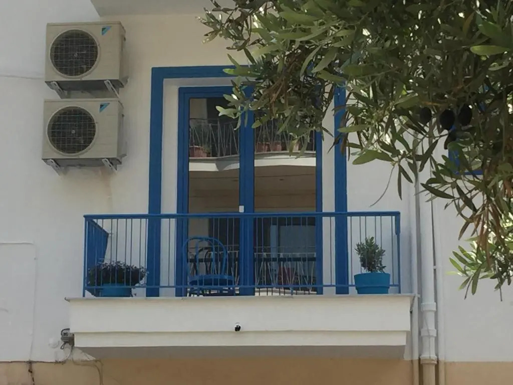 Island Apartment