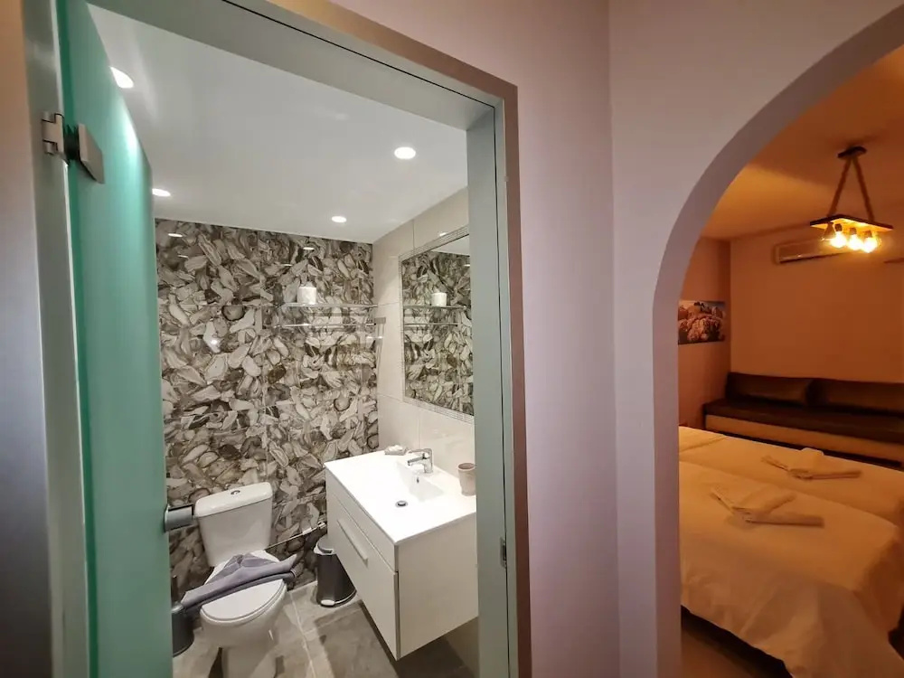 Dioni Hotel