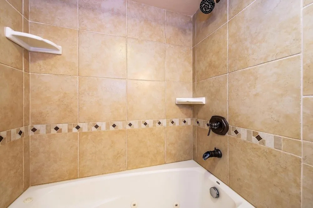Kuleana 622 1bdrm 1 Bedroom Condo by RedAwning