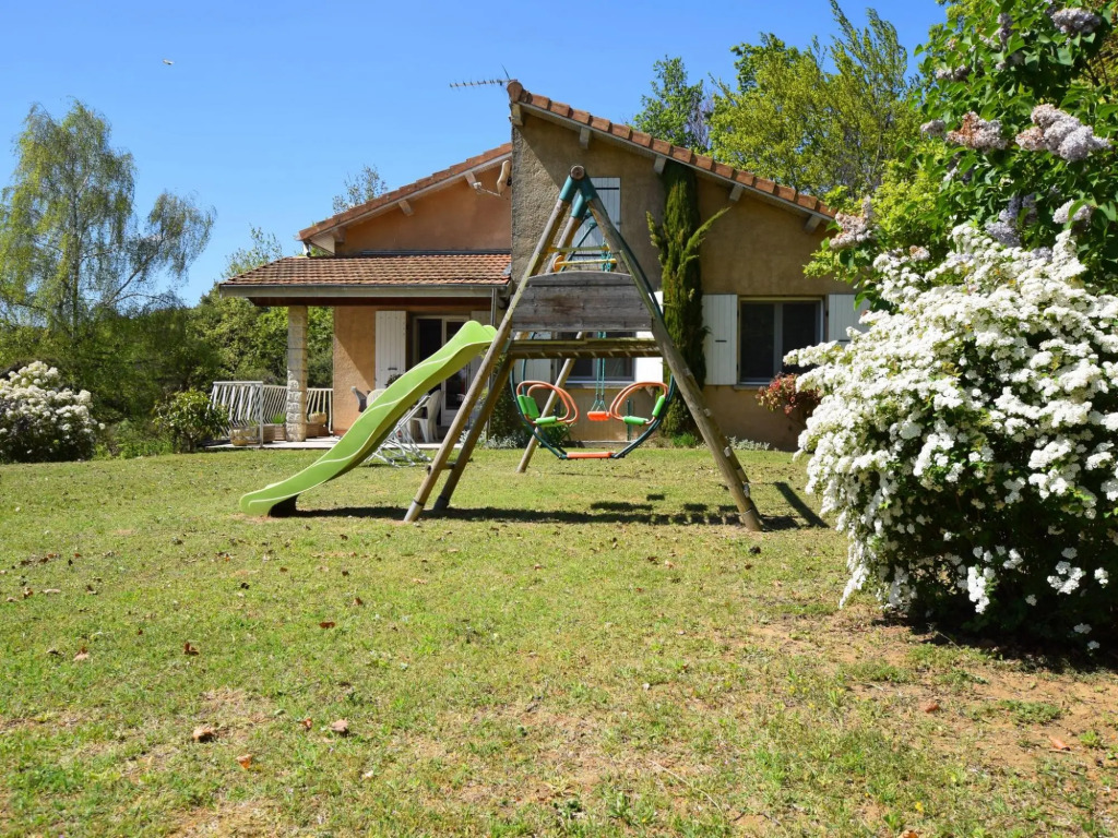 Relaxing Retreat in Bathernay