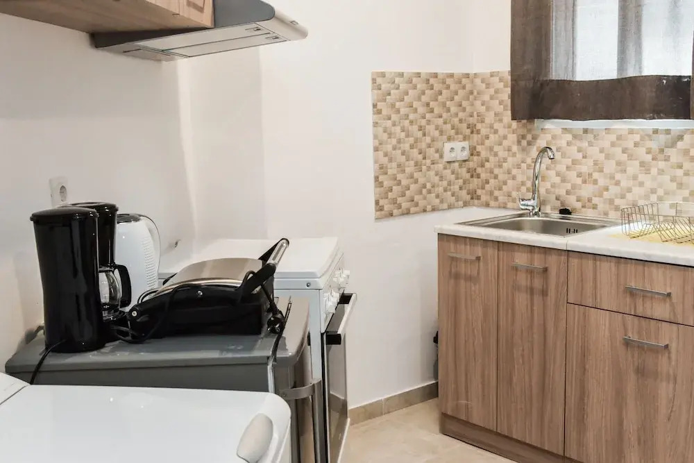 Central Modern Fully Equipped Double Bed Studio