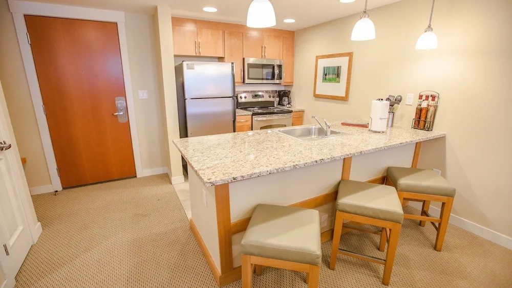 Fraser Crossing - 3406 2 Bedroom Condo