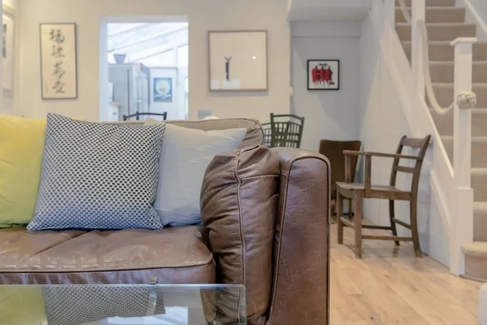 Stunning 2 Bedroom 2 Storey House in Battersea