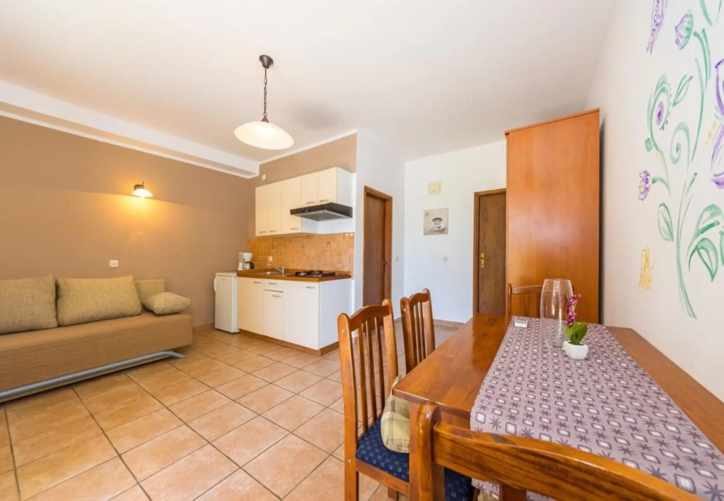 San - Comfortable and Great Location - A3