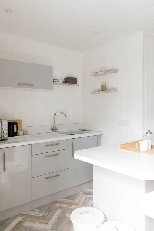 Cosy Cabin Retreat Close to Beaches