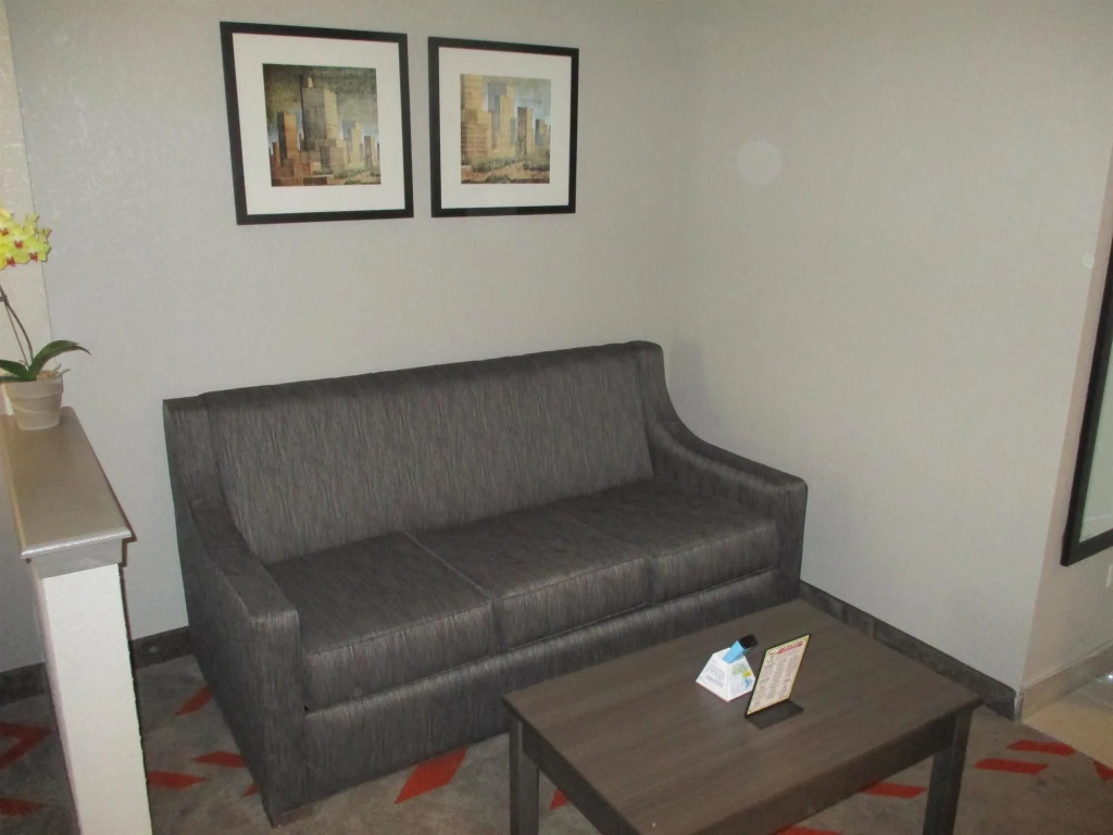 Best Western Plus North Joliet