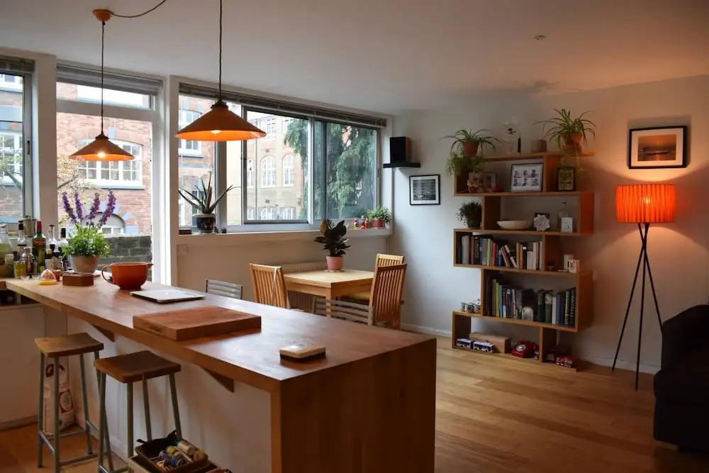 2 Bedroom Flat In Farringdon
