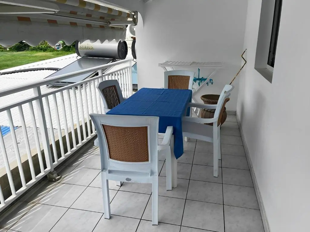 Apartment With 2 Bedrooms In Le Moule With Enclosed Garden And Wifi 300 M From The Beach