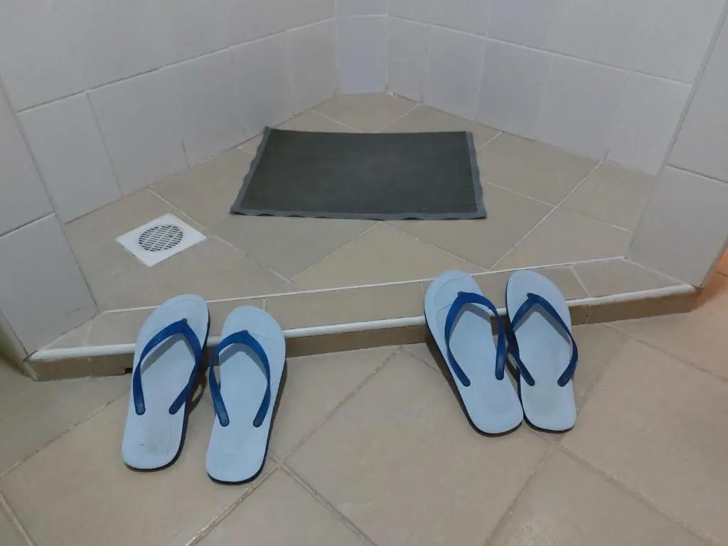 Roza Guest House