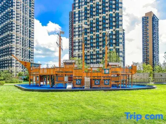 Lanjing Yunhai Seaview Apartment (Yuquan Shanhai Square Branch)