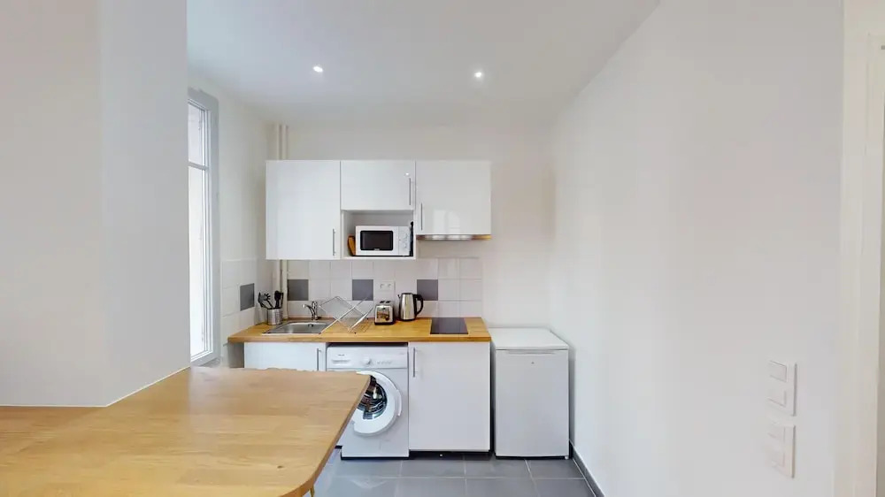 Beautiful 3bed House Garden & Parking