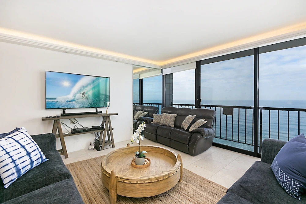 New Listing! Pacific Vista Beach W/ Pool 1 Bedroom Condo