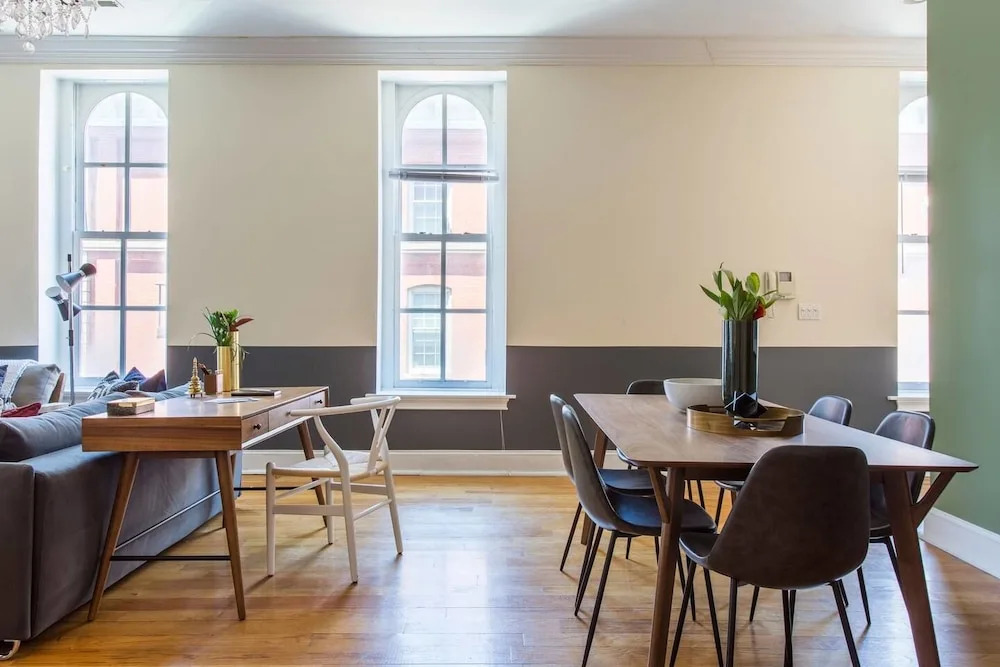 Chic 2br/1ba Apt Near the Liberty Bell by Domio!