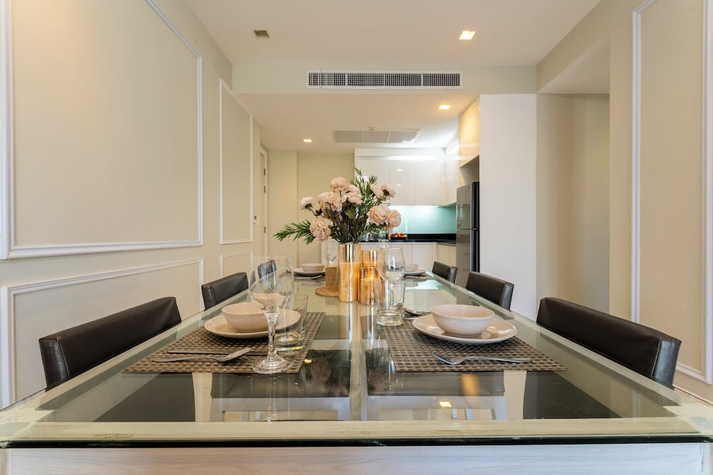 The Pelican Residence & Suites Krabi