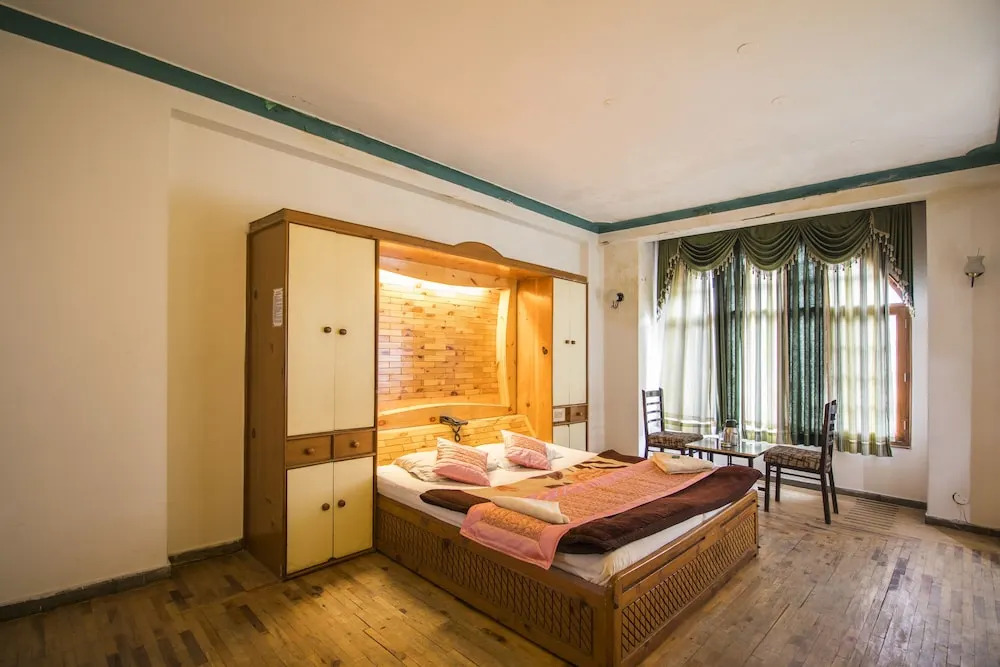 Flamingo Resort, Manali