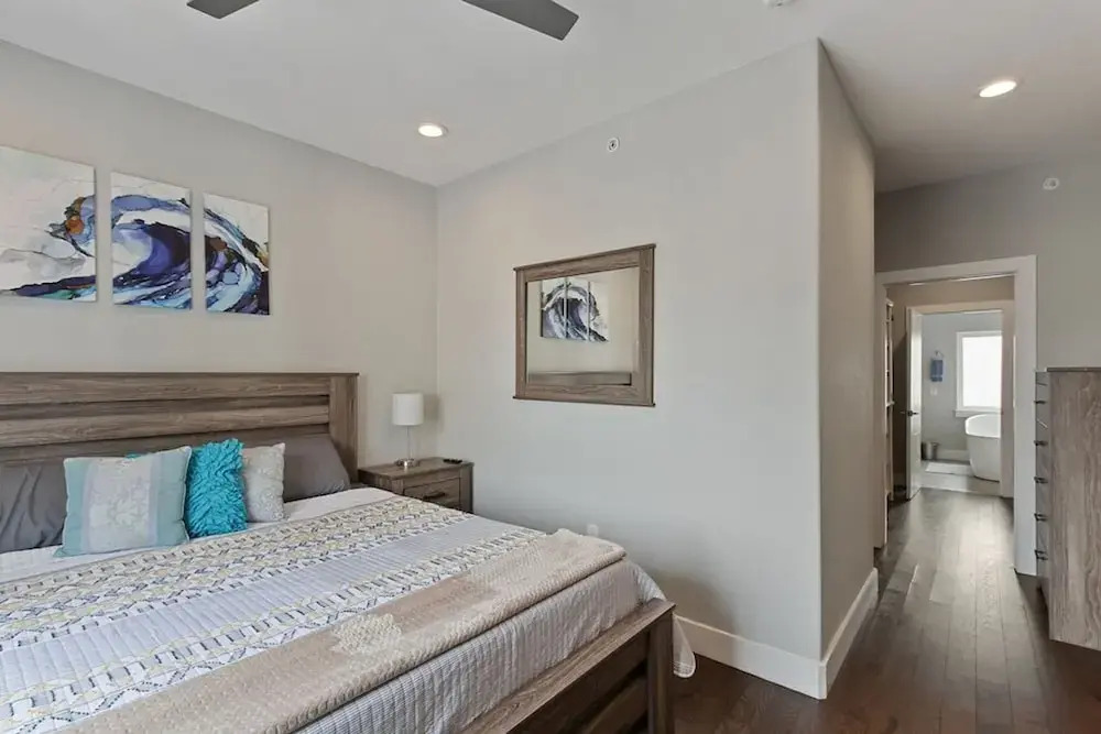 Luxury Roofdeck Retreat 4-bdrm Near Penn Chop