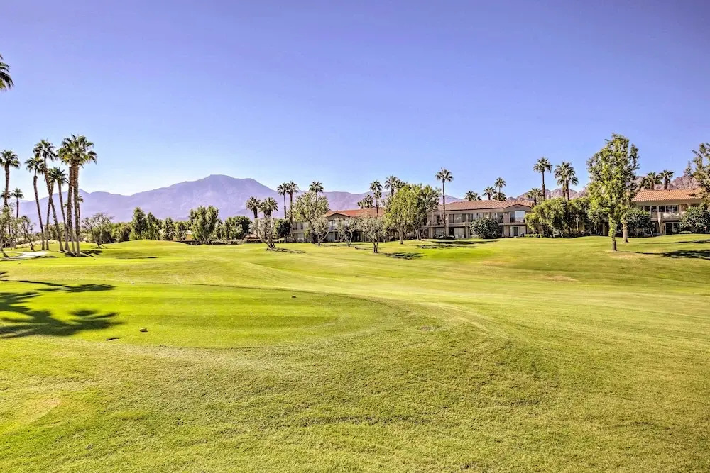 067439 2 BR Golf Resort Condo ~ 6 Mi to Polo Club!