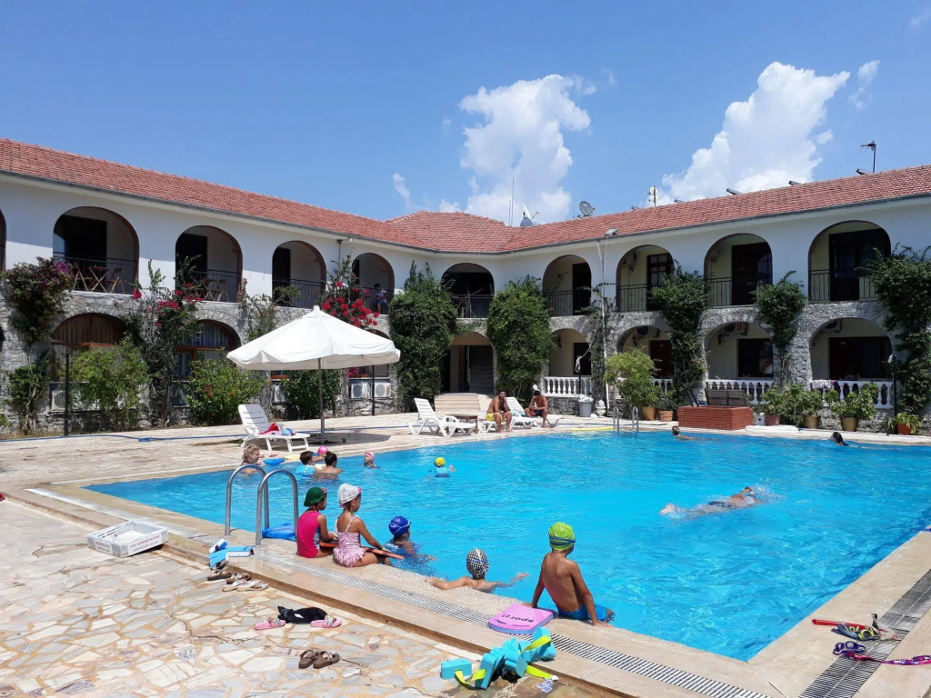 BURÇ HOTEL