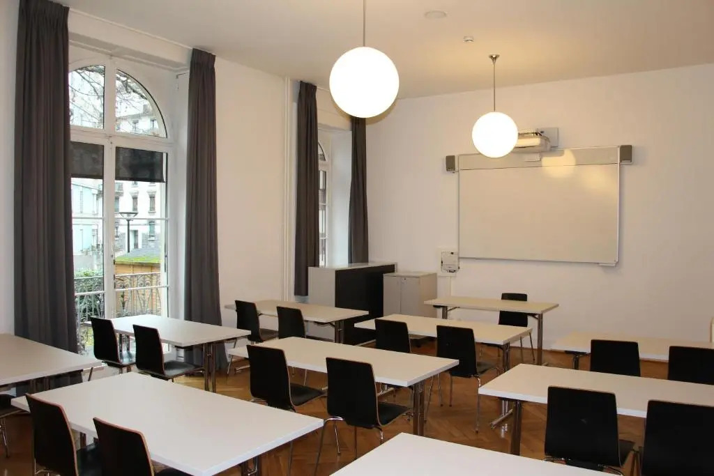 Geneva Hostel