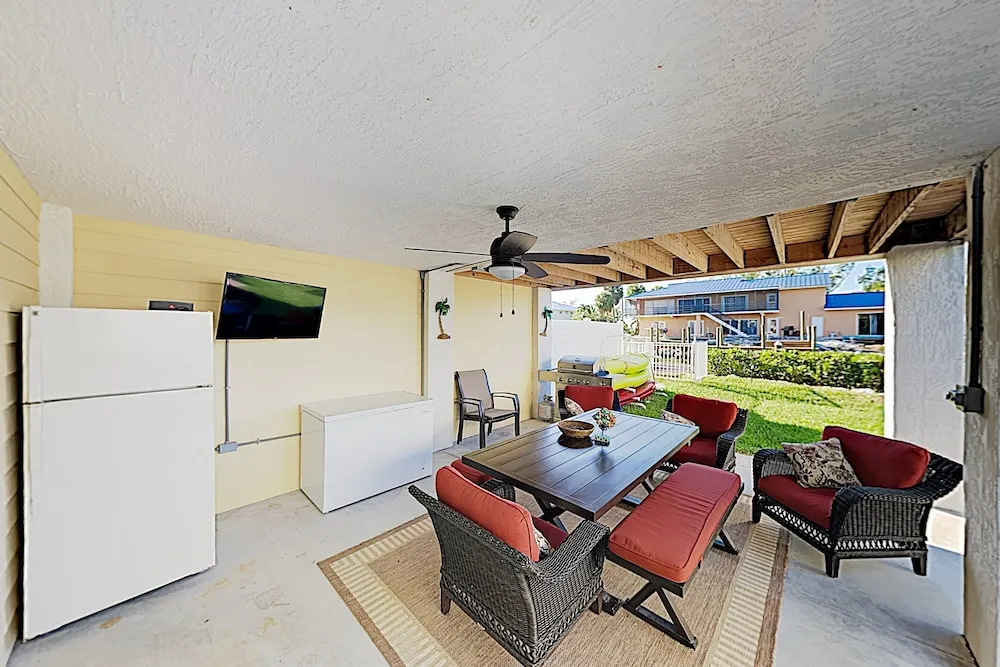 New Listing! New Canal W/ Pool & Dock 4 Bedroom Home
