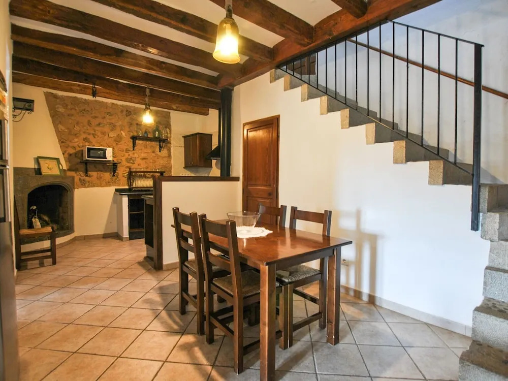 Cozy Cottage in Lloseta With Private Swimming Pool