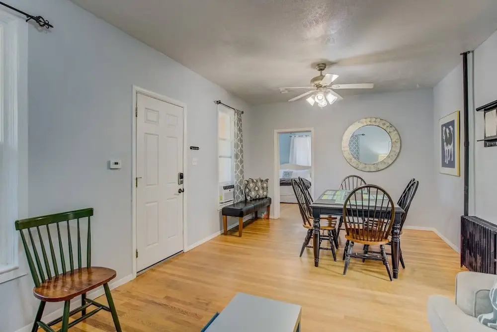 Downtown Practical & Pet-friendly Easy & Sensible