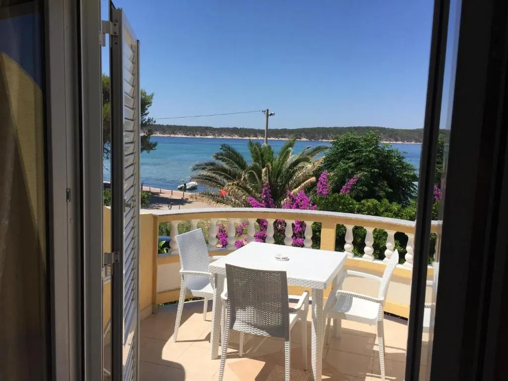 Apartments and Rooms Villa Luci