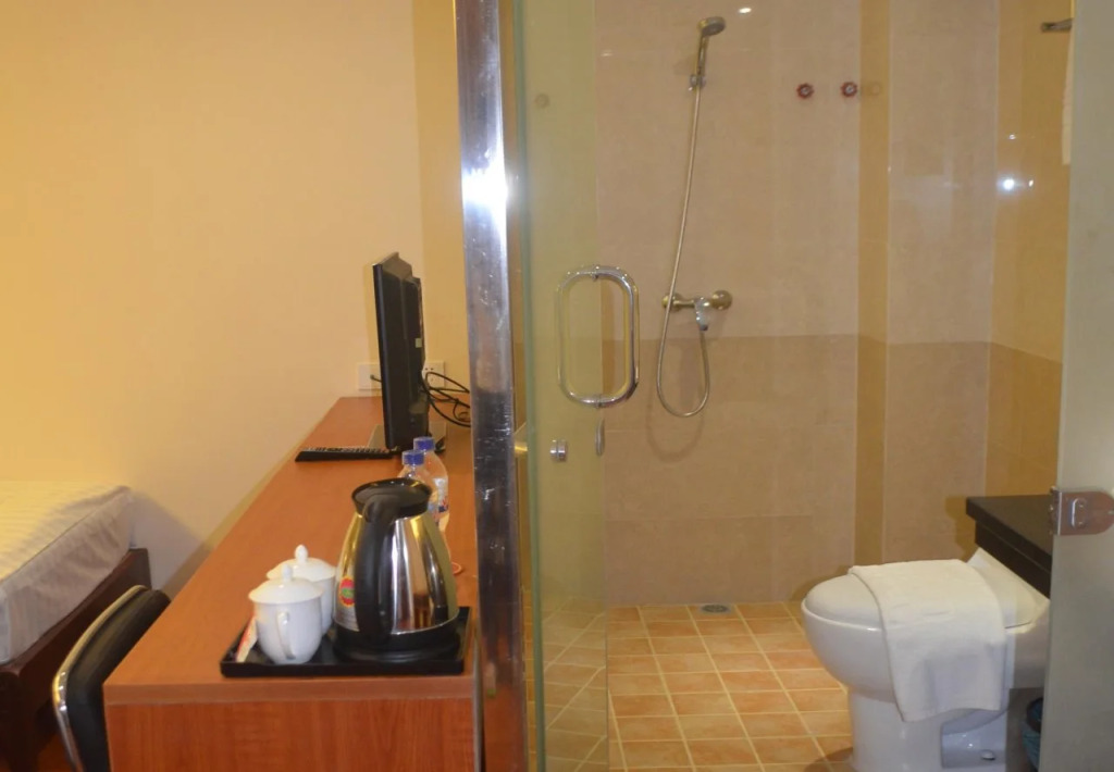 Good Luck Hotel