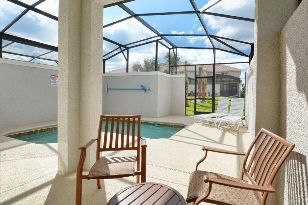 Storey Lake-5 Bedroom Townhome w/Splashpool-1606ST