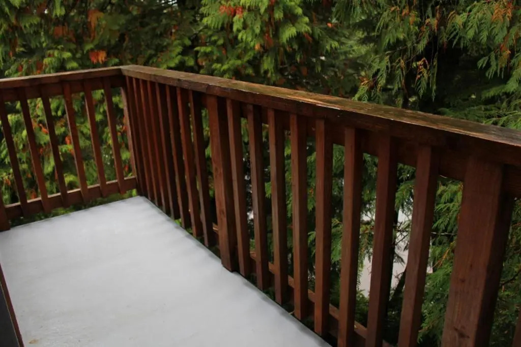Cozy 2 Bedroom Waterfront Cottage With Hot Tub