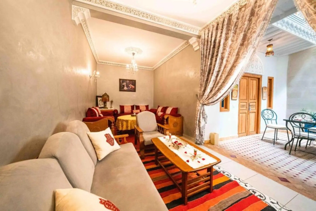 Riad Kiyanjana
