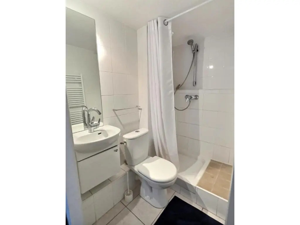 Sea view apartment in the center of Valras-Plage for 4 people