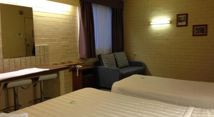 Robertson Country Motel