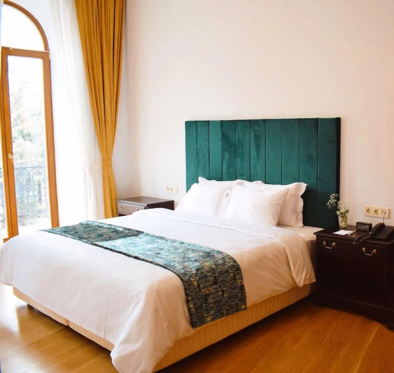 Octava Boutique Hotel